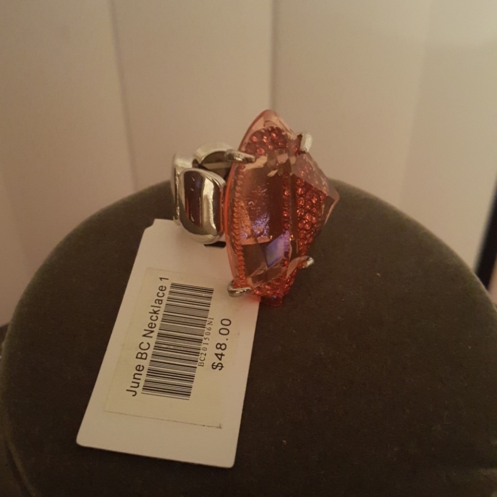 Jewelry - Picture 2 of 3